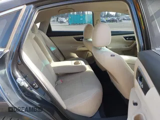 2015 Nissan Altima 2.5 SV with VIN 1N4AL3AP1FC171037, listed as a IAAI auction lot 42127356 with 89,673 mi miles. Bid and sale history available at carsss.com. Image 8.
