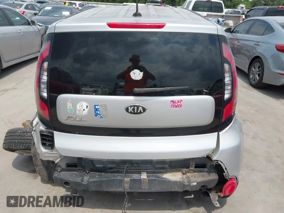 2016 Kia Soul z VIN KNDJN2A25G7823770, wystawiony jako IAAI lot #42115293 z przebiegiem 114 072 mil mil oraz . Historia ofert i sprzedaży dostępna na DreamBid. Obrazek 17.