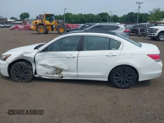 2011 Honda Accord EX с VIN 1HGCP2F74BA094455, выставлен на аукционе IAAI как лот 42504711 с пробегом 130 250 миль миль и . История ставок и продаж доступна на DreamBid. Изображение 14.