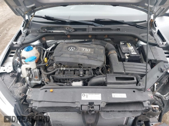 2014 Volkswagen Jetta SE with VIN 3VWD17AJ7EM331139, listed as a IAAI auction lot 41813500 with 110,233 mi miles and . Bid and sale history available at DreamBid. Image 10.