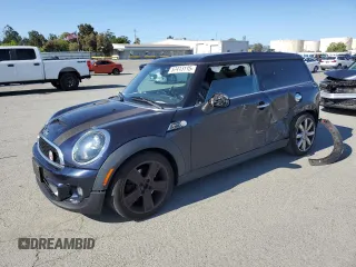 2012 MINI Clubman S z VIN WMWZG3C57CTY38568, wystawiony jako Copart lot #57413115 z przebiegiem 60 350 mil mil oraz Szkoda całkowita • Salvage title. Historia ofert i sprzedaży dostępna na DreamBid. Obrazek 1.