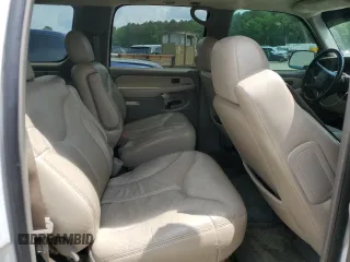 2002 GMC Yukon XL SLT z VIN 1GKFK16Z52J265501, wystawiony jako Copart lot #54234715 z przebiegiem 283 203 mil mil oraz Szkody całkowita. Historia ofert i sprzedaży dostępna na DreamBid. Obrazek 11.