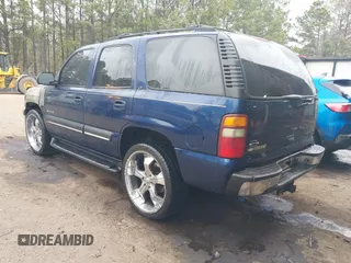 2002 Chevrolet Tahoe LT z VIN 1GNEC13Z82R238343, wystawiony jako IAAI lot #41796657 z przebiegiem Nie podano mil oraz . Historia ofert i sprzedaży dostępna na DreamBid. Obrazek 3.