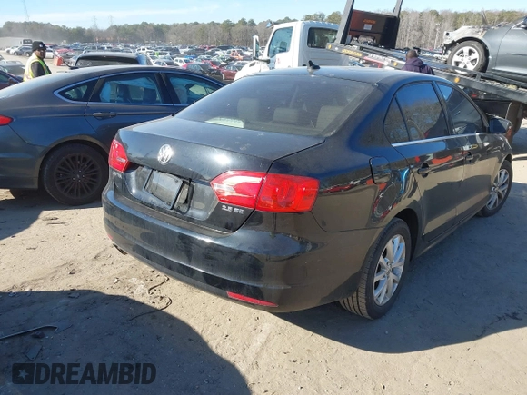 2013 Volkswagen Jetta SE с VIN 3VWDX7AJ4DM298274, выставлен на аукционе IAAI как лот 41444013 с пробегом 111 344 миль миль и . История ставок и продаж доступна на DreamBid. Изображение 4.