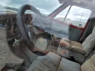1984 Chevrolet Chevy Van z VIN 1GBEG25HXE7108320, wystawiony jako Copart lot #74980724 z przebiegiem Nie podano mil oraz Nie do naprawy • Non repairable. Historia ofert i sprzedaży dostępna na DreamBid. Obrazek 8.