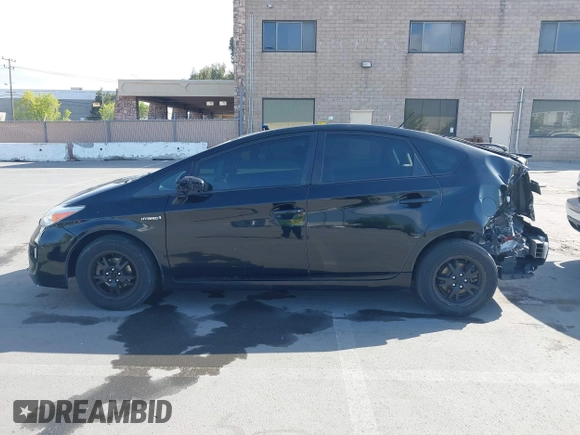 2015 Toyota Prius Four with VIN JTDKN3DU0F1986030, listed as a IAAI auction lot 42034054 with 194,915 mi miles. Bid and sale history available at carsss.com. Image 14.