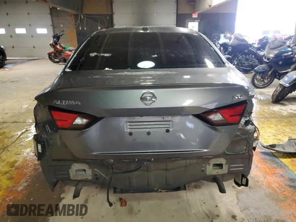 2022 Nissan Altima SV z VIN 1N4BL4DV3NN321561, wystawiony jako Copart lot #87900315 z przebiegiem 116 955 mil mil oraz Szkoda całkowita • Salvage title. Historia ofert i sprzedaży dostępna na DreamBid. Obrazek 6.