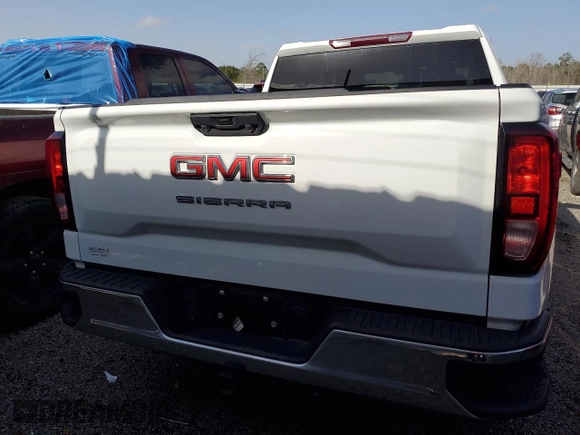 2022 GMC Sierra 1500 with VIN 1GTUUAEDXNZ561395, listed as a Copart auction lot 43474525 with 52,998 mi miles and Salvage Title. Bid and sale history available at DreamBid. Image 6.