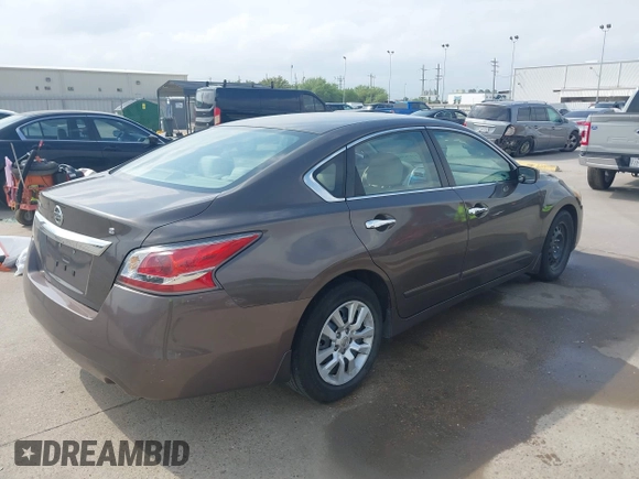 2015 Nissan Altima SV z VIN 1N4AL3AP7FC127544, wystawiony jako IAAI lot #41876358 z przebiegiem 187 503 mil mil oraz . Historia ofert i sprzedaży dostępna na DreamBid. Obrazek 4.
