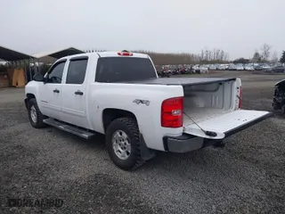 2012 Chevrolet Silverado 1500 LT with VIN 3GCPKSE72CG114026, listed as a IAAI auction lot 41735116 with 191,266 mi miles. Bid and sale history available at carsss.com. Image 3.