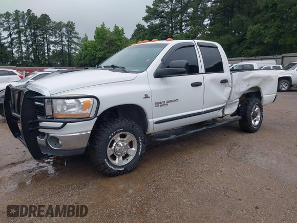 2006 Dodge 2500 SLT z VIN 3D7KS28C36G230672, wystawiony jako IAAI lot #42396365 z przebiegiem 190 519 mil mil oraz . Historia ofert i sprzedaży dostępna na DreamBid. Obrazek 21.