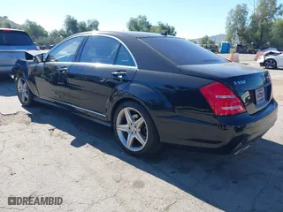 2010 Mercedes-Benz S-Class S 550 with VIN WDDNG7BB9AA348096, listed as a IAAI auction lot 41865468 with 128,845 mi miles. Bid and sale history available at carsss.com. Image 3.