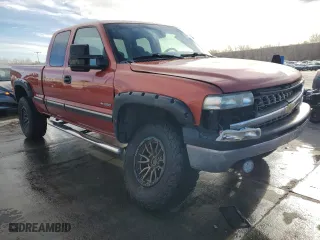 2001 Chevrolet Silverado 1500 LS with VIN 2GCEK19T711280556, listed as a Copart auction lot 49480605 with 252,124 mi miles and Salvage Title. Bid and sale history available at carsss.com. Image 4.