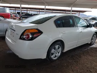 2008 Nissan Altima 2.5 SL with VIN 1N4AL21E18N498375, listed as a IAAI auction lot 41777207 with 160,102 mi miles. Bid and sale history available at carsss.com. Image 4.