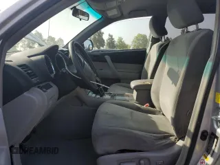2010 Toyota Highlander with VIN 5TDZK3EH2AS017415, listed as a Copart auction lot 60332305 with 289,682 mi miles and Salvage title. Bid and sale history available at DreamBid. Image 7.
