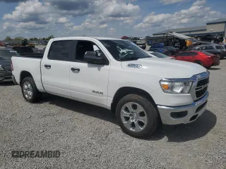 2024 Ram 1500 Big Horn z VIN 1C6SRFFTXRN163880, wystawiony jako Copart lot #54157665 z przebiegiem Nie podano mil oraz Szkoda całkowita • Salvage title. Historia ofert i sprzedaży dostępna na DreamBid. Obrazek 4.