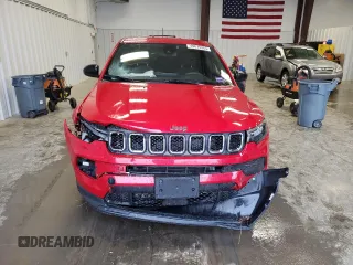 2023 Jeep Compass Sport z VIN 3C4NJDANXPT537086, wystawiony jako Copart lot #49070265 z przebiegiem 14 929 mil mil oraz Szkoda całkowita • Salvage title. Historia ofert i sprzedaży dostępna na DreamBid. Obrazek 5.