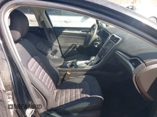 2016 Ford Fusion SE with VIN 3FA6P0HD3GR161715, listed as a IAAI auction lot 41885079 with 110,306 mi miles. Bid and sale history available at carsss.com. Image 5.
