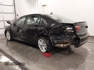 2019 Volkswagen Passat Wolfsburg Edition z VIN 1VWLA7A36KC004077, wystawiony jako IAAI lot #42164379 z przebiegiem 50 498 mil mil oraz . Historia ofert i sprzedaży dostępna na DreamBid. Obrazek 3.