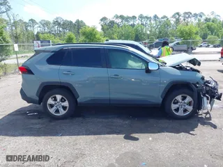 2021 Toyota RAV4 XLE with VIN JTMW1RFV8MD077146, listed as a IAAI auction lot 41970860 with 22,029 mi miles. Bid and sale history available at carsss.com. Image 13.