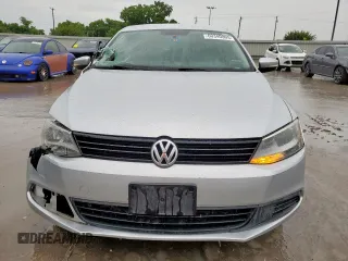 2014 Volkswagen Jetta SE with VIN 3VWD07AJ9EM222507, listed as a Copart auction lot 60340005 with 150,601 mi miles and Salvage title. Bid and sale history available at DreamBid. Image 5.
