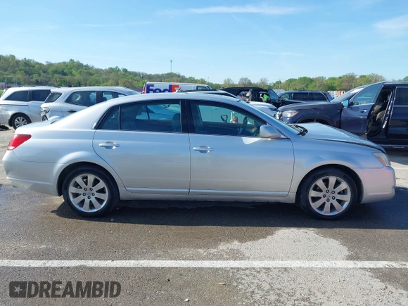 2006 Toyota Avalon XL with VIN 4T1BK36B36U153708, listed as a IAAI auction lot 42049995 with 205,803 mi miles. Bid and sale history available at carsss.com. Image 13.
