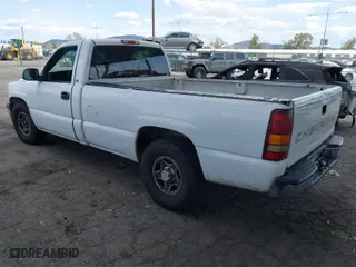 2002 Chevrolet Silverado 1500 with VIN 1GCEC14V82Z236404, listed as a IAAI auction lot 41970241 with 240,265 mi miles. Bid and sale history available at carsss.com. Image 3.