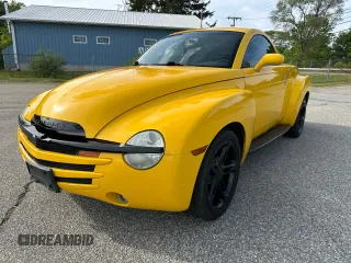 2004 Chevrolet SSR LS z VIN 1GCES14P24B106425, wystawiony jako Copart lot #59043765 z przebiegiem 87 661 mil mil oraz Tytuł czysty. Historia ofert i sprzedaży dostępna na DreamBid. Obrazek 1.