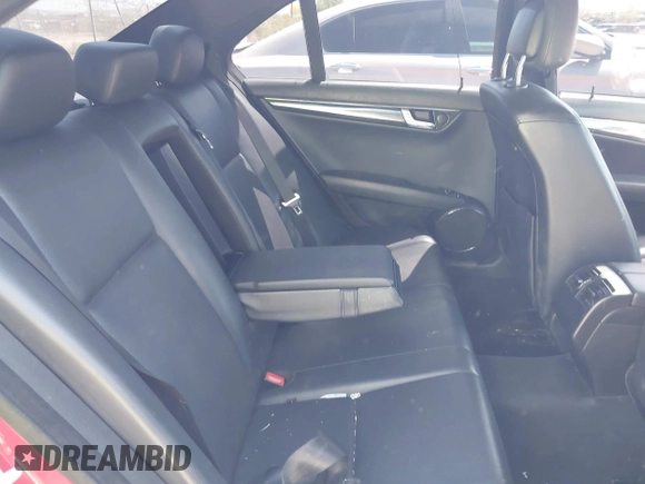 2008 Mercedes-Benz C 300 Sport z VIN WDDGF54X68R031106, wystawiony jako IAAI lot #42121974 z przebiegiem Nie podano mil oraz . Historia ofert i sprzedaży dostępna na DreamBid. Obrazek 8.