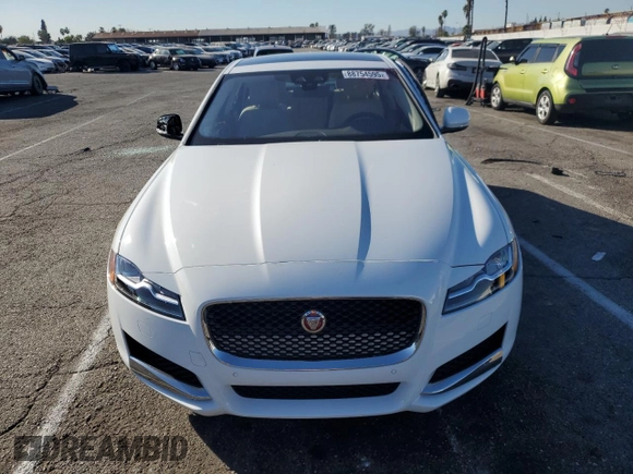 2018 Jaguar XF 25t Prestige with VIN SAJBE4FX7JCY56550, listed as a Copart auction lot 88754595 with 6,211 mi miles and Salvage Title. Bid and sale history available at carsss.com. Image 5.