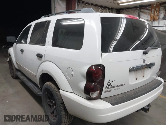 2005 Dodge Durango SLT z VIN 1D4HD48D75F519320, wystawiony jako IAAI lot #42380006 z przebiegiem 84 625 mil mil oraz . Historia ofert i sprzedaży dostępna na DreamBid. Obrazek 3.