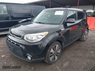 2015 Kia Soul ! with VIN KNDJX3A55F7213263, listed as a IAAI auction lot 41991924 with 257,748 mi miles. Bid and sale history available at carsss.com. Image 2.