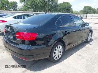 2012 Volkswagen Jetta SE with VIN 3VWDP7AJ6CM391733, listed as a IAAI auction lot 42732512 with 158,183 mi miles and . Bid and sale history available at DreamBid. Image 4.