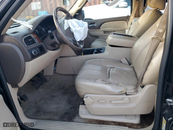 2012 Chevrolet Suburban LT with VIN 1GNSCJE09CR101110, listed as a Copart auction lot 83968484 with 0 mi miles and Salvage Title. Bid and sale history available at carsss.com. Image 7.