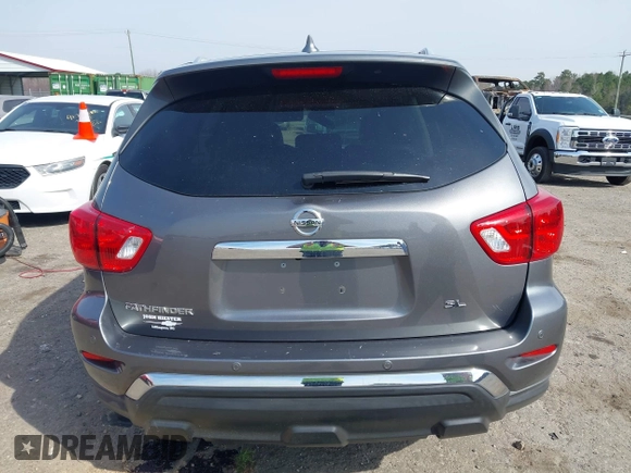 2019 Nissan Pathfinder S z VIN 5N1DR2MN5KC642848, wystawiony jako IAAI lot #41796336 z przebiegiem 69 783 mil mil oraz . Historia ofert i sprzedaży dostępna na DreamBid. Obrazek 17.