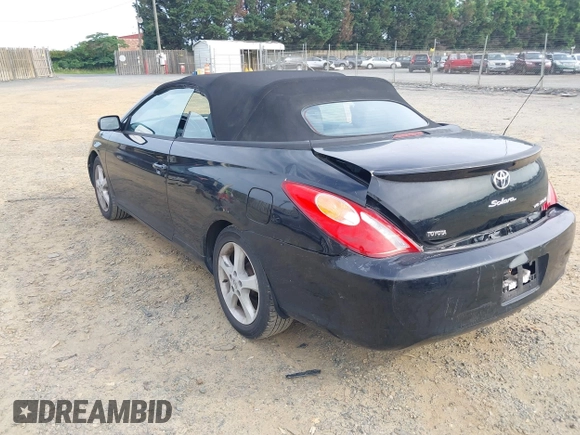 2004 Toyota Solara SE z VIN 4T1FA38P54U031202, wystawiony jako IAAI lot #42473913 z przebiegiem 137 469 mil mil oraz . Historia ofert i sprzedaży dostępna na DreamBid. Obrazek 3.