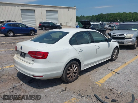 2015 Volkswagen Jetta SE с VIN 3VWD17AJ3FM354676, выставлен на аукционе IAAI как лот 42324721 с пробегом 122 763 миль миль и . История ставок и продаж доступна на DreamBid. Изображение 4.