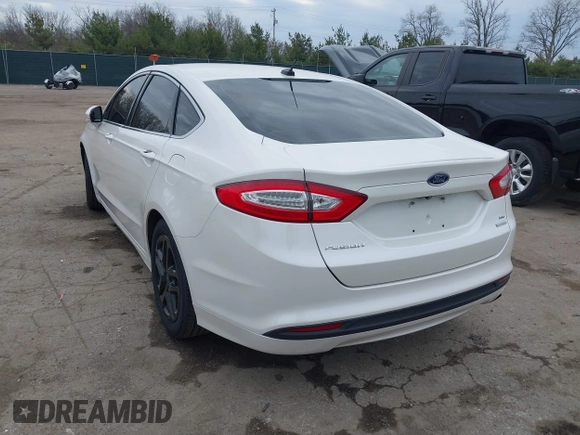 2015 Ford Fusion SE with VIN 3FA6P0HD9FR203805, listed as a IAAI auction lot 41880129 with 136,637 mi miles. Bid and sale history available at carsss.com. Image 3.