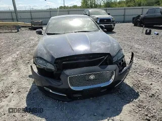 2017 Jaguar XJ with VIN SAJWJ2GD0H8W04917, listed as a Copart auction lot 72507934 with 112,042 mi miles and Salvage Title. Bid and sale history available at carsss.com. Image 11.