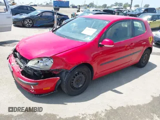 2008 Volkswagen Rabbit S z VIN WVWBA71K58W170510, wystawiony jako IAAI lot #42495771 z przebiegiem 91 929 mil mil oraz . Historia ofert i sprzedaży dostępna na DreamBid. Obrazek 2.