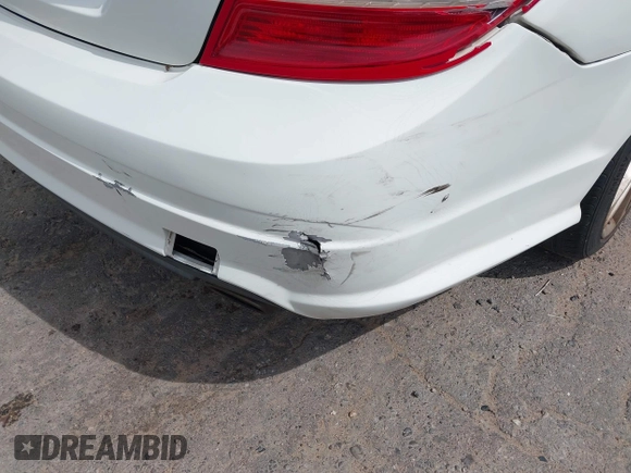 2010 Mercedes-Benz C 300 Sport with VIN WDDGF5EB2AR103766, listed as a IAAI auction lot 42607102 with 228,752 mi miles and . Bid and sale history available at DreamBid. Image 6.