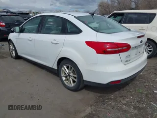 2016 Ford Focus SE with VIN 1FADP3F21GL365163, listed as a IAAI auction lot 41845002 with 187,070 mi miles. Bid and sale history available at carsss.com. Image 3.