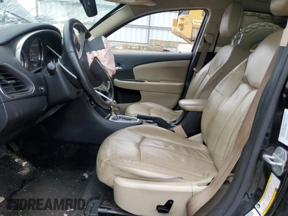 2011 Chrysler 200 Limited with VIN 1C3BC2FB8BN604975, listed as a Copart auction lot 81514224 with 139,368 mi miles and Salvage Title. Bid and sale history available at DreamBid. Image 7.