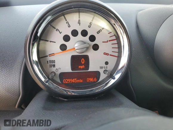 2012 MINI Countryman z VIN WMWZB3C59CWM05511, wystawiony jako Copart lot #49343875 z przebiegiem 29 945 mil mil oraz Szkoda całkowita • Salvage title. Historia ofert i sprzedaży dostępna na DreamBid. Obrazek 9.
