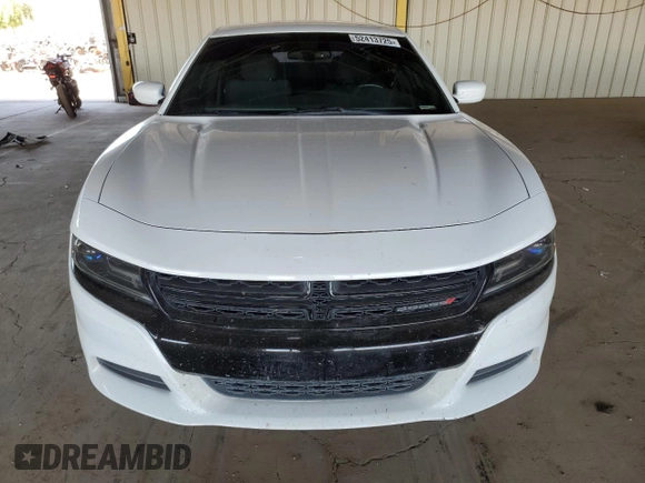 2015 Dodge Charger SXT z VIN 2C3CDXHG1FH753590, wystawiony jako Copart lot #52413725 z przebiegiem 96 409 mil mil oraz Szkoda całkowita • Salvage title. Historia ofert i sprzedaży dostępna na DreamBid. Obrazek 5.
