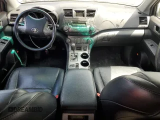 2010 Toyota Highlander Sport z VIN 5TDEK3EH3AS001867, wystawiony jako Copart lot #52792345 z przebiegiem 191 658 mil mil oraz Szkoda całkowita • Salvage title. Historia ofert i sprzedaży dostępna na DreamBid. Obrazek 8.