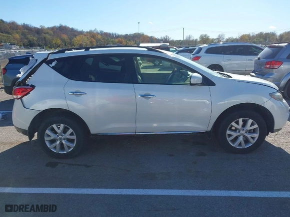 2013 Nissan Murano SL with VIN JN8AZ1MW4DW300680, listed as a IAAI auction lot 40841878 with 142,016 mi miles. Bid and sale history available at carsss.com. Image 13.