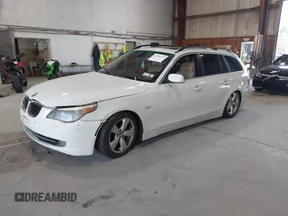 2007 BMW 5 Series 530xi with VIN WBANN73507CN03752, listed as a IAAI auction lot 42786572 with 250,683 mi miles and . Bid and sale history available at DreamBid. Image 2.
