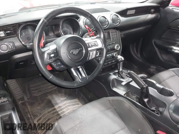2016 Ford Mustang V6 z VIN 1FA6P8AM8G5293266, wystawiony jako IAAI lot #42467791 z przebiegiem 140 174 mil mil oraz . Historia ofert i sprzedaży dostępna na DreamBid. Obrazek 17.