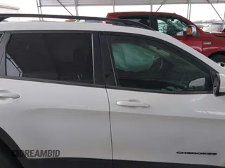 2016 Jeep Cherokee Latitude with VIN 1C4PJLCB5GW207159, listed as a IAAI auction lot 41232649 with 103,991 mi miles. Bid and sale history available at carsss.com. Image 13.